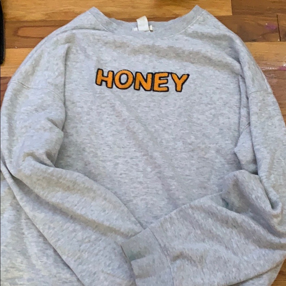 Forever 21 crew neck sweatshirt.